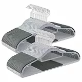 SONGMICS Kleiderbügel 50er Set, Bügel aus Kunststoff, rutschfest, platzsparend, Dicke 0,5 cm, 42 cm lang, um 360° drehbarer Haken in Silber, hellgrau-dunkelgrau CRP20G50