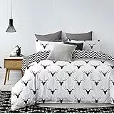 DecoKing Bettwäsche 155 x 220 cm*2 + 80 x 80 * 2 4tlg 2 mit 2 Kissenbezügen 80x80 schwarz weiß geometrisches Muster Microfaser Hypnosis Deerest