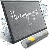 Bodenständig® Hereinspaziert Fußmatte [Waschmaschinenfest] in 40x60cm - optimale Größe für die Haustür. Schmutzfangmatten innen, Welcome mat Spruch und Herz