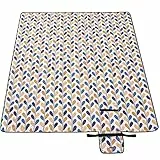 SONGMICS Picknickdecke, 300 x 200 cm, große Matte für Camping, Park, Garten, Strand, wasserabweisend, maschinenwaschbar, faltbar, Blattmotiv GCM008U03
