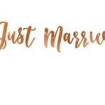 PartyDeco Hochzeit Banner mit Just Married Inschrift Braut Hochzeit Dekoration Gold Hochzeit Girlande Braut und Bräutigam