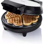 Bestron Waffeleisen für klassische Herzwaffeln, Waffelmaker mit Backampel & Antihaftbeschichtung