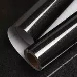 Livelynine Klebefolie Schwarz Glänzend Möbelfolie Selbstklebend Tapete Wasserfest Schrankfolie Küche Dekofolie Schwarze Folie für Möbel Küchenschränke Türen Fenster Hochglanz 40cmx2m