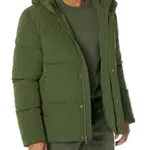Amazon Essentials Herren Halblange Daunenjacke mit Kapuze aus recyceltem Polyester