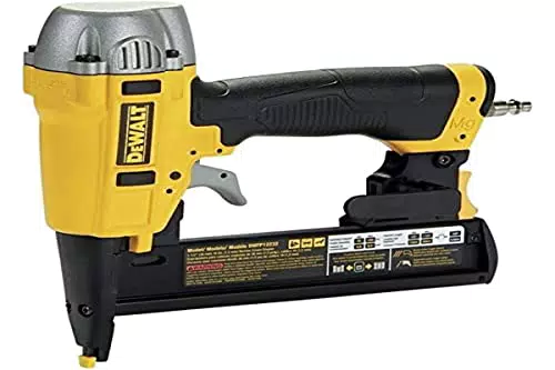 Dewalt Klammernagler Druckluft DPSSX38