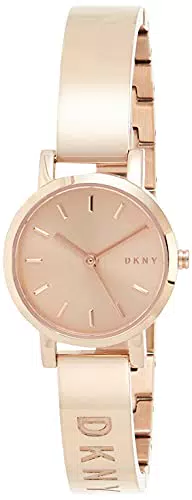 DKNY Damenuhren Soho, Dreizeigeruhrwerk, 24mm Rose Gold Edelstahlgehäuse mit Edelstahlarmband