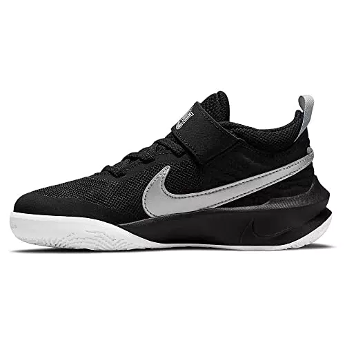Nike Team Hustle D 10 Basketballschuh, Black/Metallic Silver-Volt-White