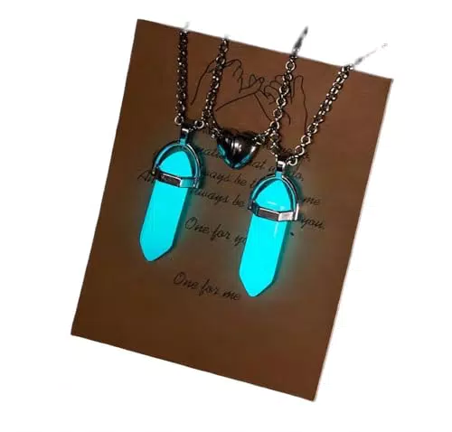 MIVY Bergkristall Kette, 2 Stücke Blau Leuchtende Naturstein Hexagon Kristall Anhänger Halskette Magnetische Paar Herz Abstand Choker Energie Edelstein Schmuck Für Frauen Männer Geschenk