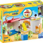 PLAYMOBIL 1.2.3 Kindergarten mit Schaukel, Karussell und Rutsche - Tragbar und ideal für Kinder ab 1 Jahr