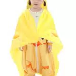 Rayson Kuscheldecke Flauschig mit Kapuze Kinder Poncho Winter Warm Weich Korallenvlies Kuschelpullover für Ungen und Mädchen Sofadecke Geschenke 80X100CM