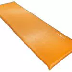 Selbstaufblasbare Luftmatratze von Black Crevice