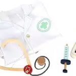 Small Foot Arztkittel-Spielset für Kinder ab 3 Jahren - Rollenspielzeug mit viel Zubehör