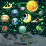 MORCART Leuchtende Sterne und Planeten Wandtattoos für Kinderzimmer - Astronauten und Aliens Deko