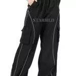 STARBILD Parachute Hose Vintage Baggy Y2K mit Elastischen Knöcheln, Hosen Cargo Multi Taschen Relaxed-Fit Weites Bein, Streetwear Elastische Taille Parachute Pants, Y2K Schwarz
Titolo ottimizzato per la SEO:
STARBILD Vintage Baggy Parachute Hose Y2K - Streetwear mit Elastischen Knöcheln