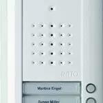 Entravox Türstation Audio für 3 Familienhaus mit beleuchteter Klingeltaste und Namensschild