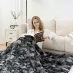 HOMFINE Plüsch Bettdecke - Flauschige Winterdecke für gemütliche Nächte