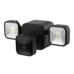 Blink Outdoor + Floodlight kabellose, batteriebetriebene Flutlicht-Halterung und smarte HD-Überwachungskamera