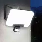 OREiN LED Strahler mit Bewegungsmelder, 2800LM, IP65, für Außenbereiche