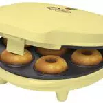 Bestron Donut Maker im Retro Design, Mini-Donut Maker für 7 kleine Donuts