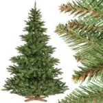 FairyTrees Künstlicher Weihnachtsbaum Nordmanntanne mit Holzständer, TÜV Zertifiziert