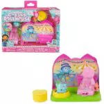 Gabby's Dollhouse Deluxe Room Spielset mit Kätzchen Narwal für Kinder ab 3 Jahren