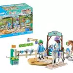 PLAYMOBIL 71637 Moderne Reitschule mit Longierplatte und Reitzubehör für Kinder