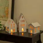 Romadedi Lichthaus Metall Windlicht für Weihnachtsdeko mit LED Kerzenhalter