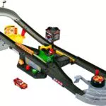Disney Pixar Cars Piston Cup Action - Interaktives Rennstrecken Spielset für Kinder