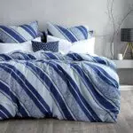 Aisbo Bettwäsche Set 200x220 cm, Mikrofaser mit Streifenmuster, Polybaumwolle