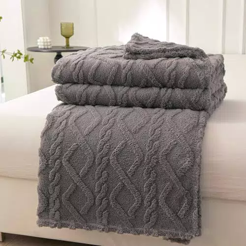 QOFLY Flauschige Fleecedecke – Warme Wohndecke aus 100% Mikrofaser für Sofa