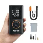 AstroAI Kabellose Elektrische Luftpumpe – Tragbare Akku Fahrradpumpe mit LED-Licht