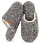 EverFoams Damen Scuff Hausschuhe aus Kunstalpaka mit Memoryschaum