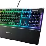 SteelSeries Apex 3 Gaming Tastatur mit RGB-Beleuchtung und Handballenauflage