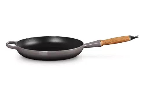 Le Creuset Signature Gusseisen Bratpfanne mit Holzgriff, 28 cm