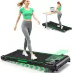 FOUSAE Walking Pad Laufband für Zuhause, 1-10 km/h, 9% Steigung, Fernbedienung
