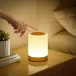 Touch Nachtischlampe dimmbar mit 4 Modi, USB Aufladbar und Timing-Funktion