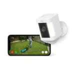 Ring Spotlight Cam Plus Solar von Amazon, 1080p-HD-Video