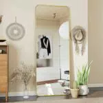 Koonmi Standspiegel mit abgerundeten Ecken - Ganzkörperspiegel für Schlafzimmer und Wohnzimmer
