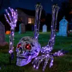 LustLocke Halloween Skelett Dekoration mit 134 LEDs und 8 Lichtmodi, IP65 wasserdicht