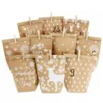 Papierdrachen Adventskalender zum Befüllen – Geschenktüten und Zahlenaufkleber