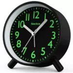 SOCICO Retro-Wecker analog mit Nachtlicht und Schlummerfunktion – batteriebetrieben