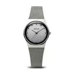 BERING Damen Quarzuhr Classic Collection mit Edelstahl und Saphirglas